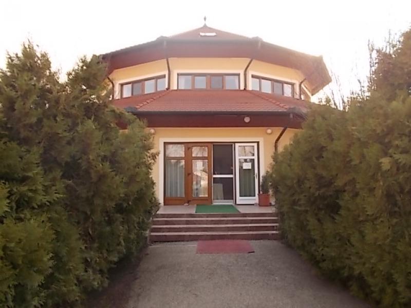 Étterem bejárata