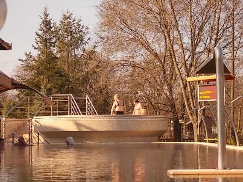 Szabadtéri jacuzzi