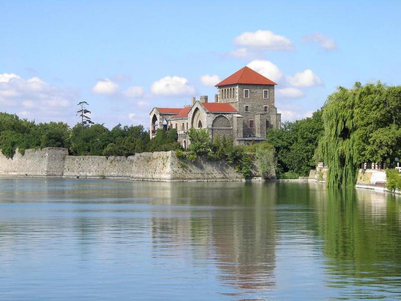 Tatai vár