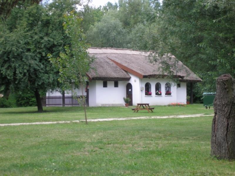 Közösségi épület