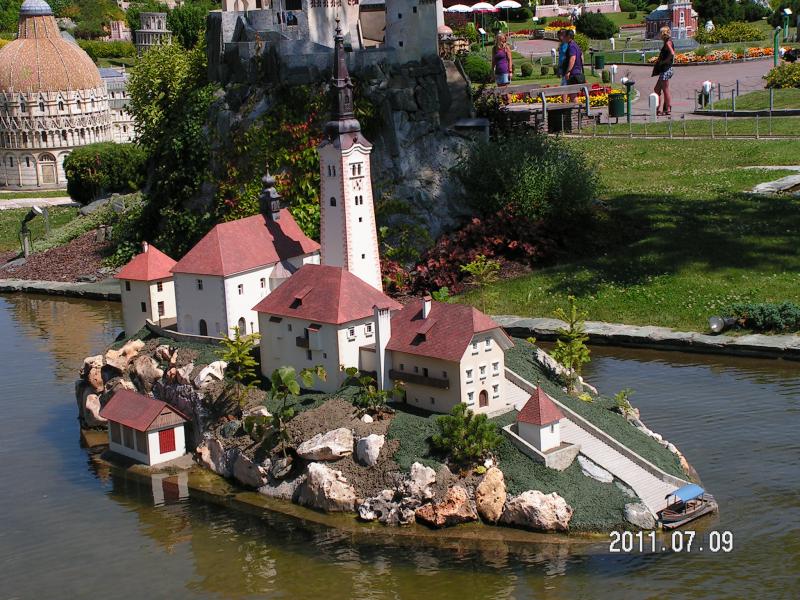 valósághű épületek