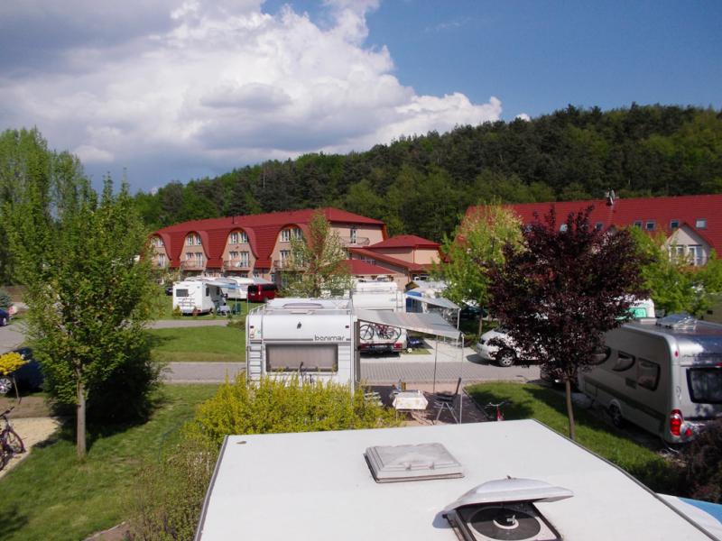 Kilátás a lakóautó tetejéről.