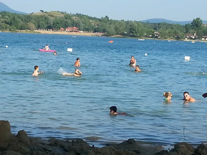 A tó