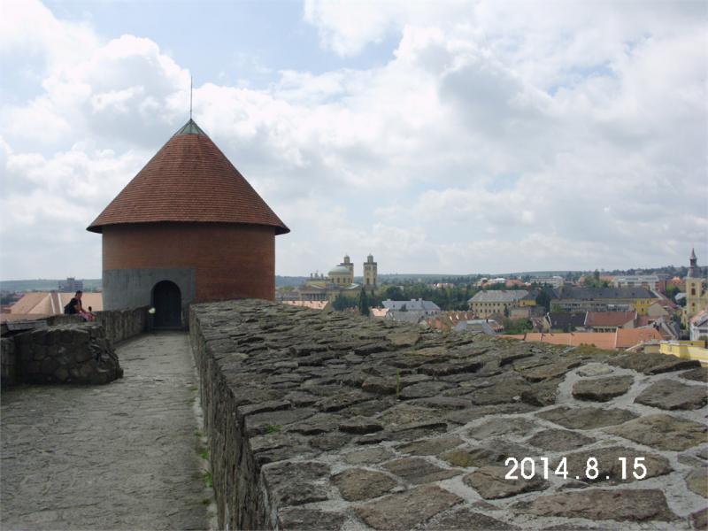 Kicsit modern Egri várbástya