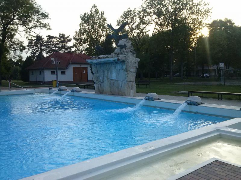Úszómedence